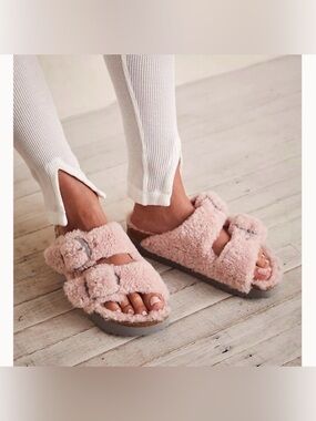 Papillo Birkenstock Arizona Sandals Teddy Shearling Sherpa Pink Size 40 EUC